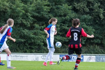 Bild 345 - B-Juniorinnen SVHU - Weststeinburg : Ergebnis: 15:0